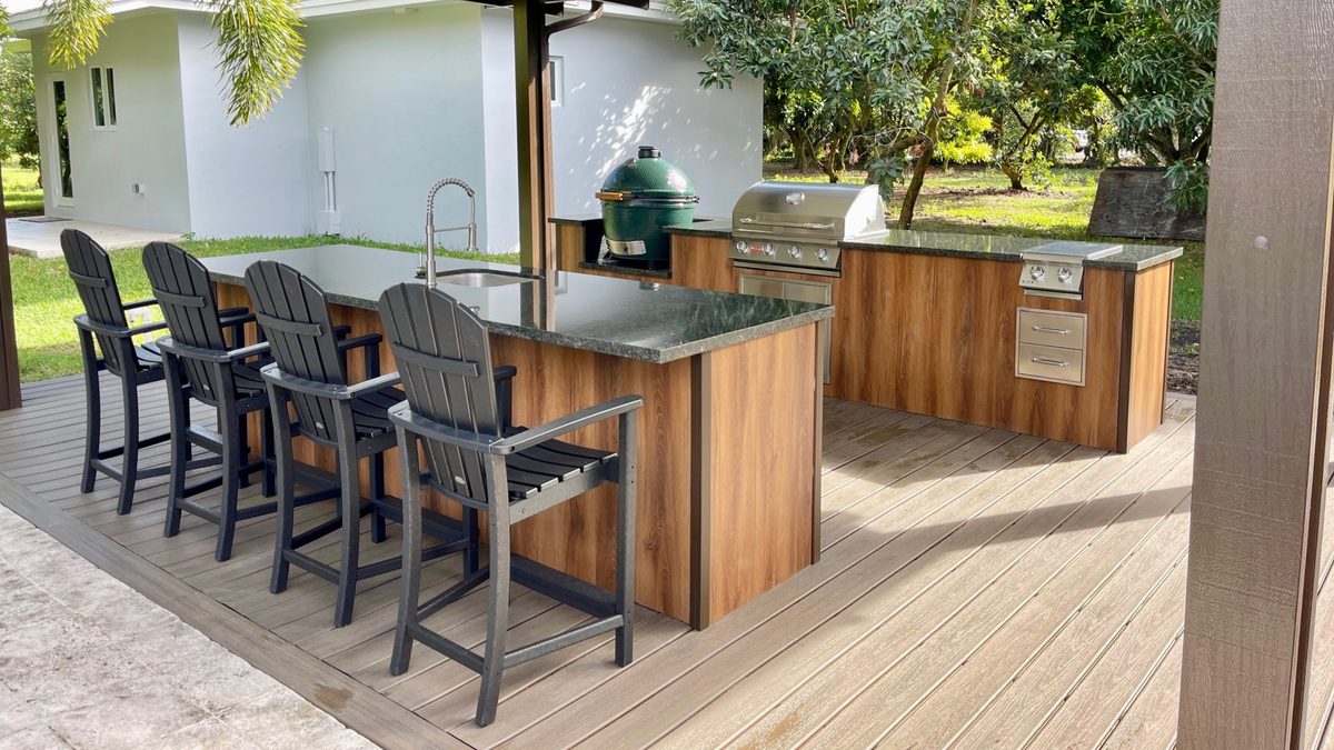 Outdoor Kitchens